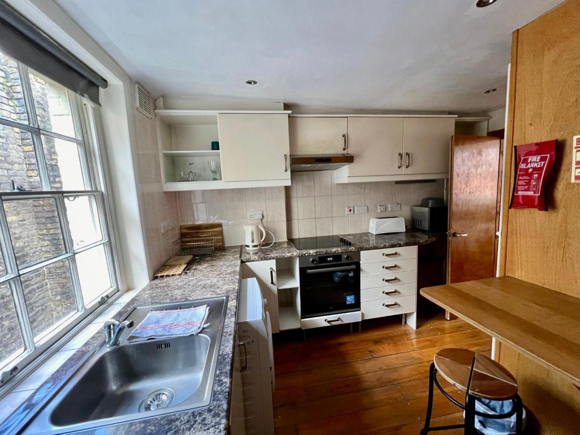 Stay In Bloomsbury London Ngoại thất bức ảnh